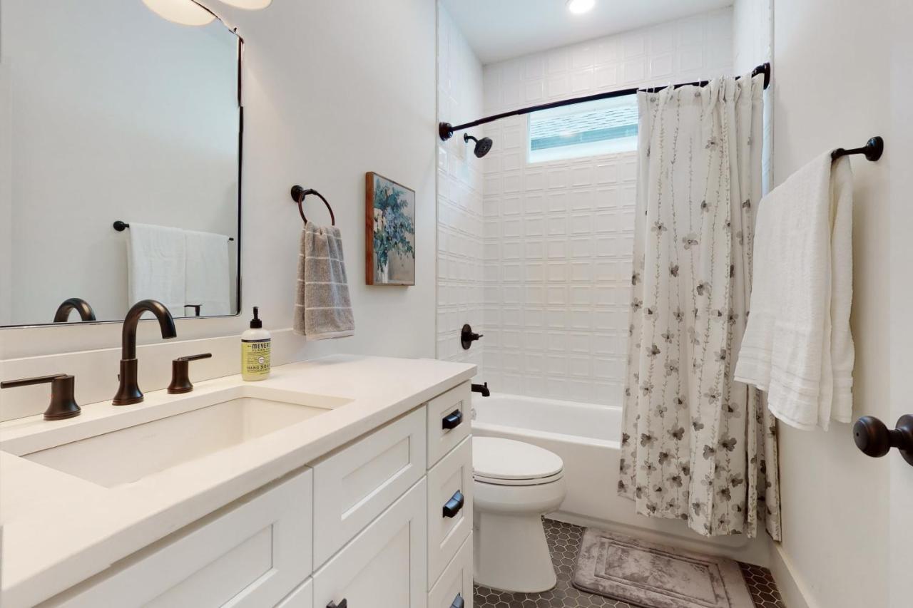 The Cottonwood Villa Clayton Bagian luar foto